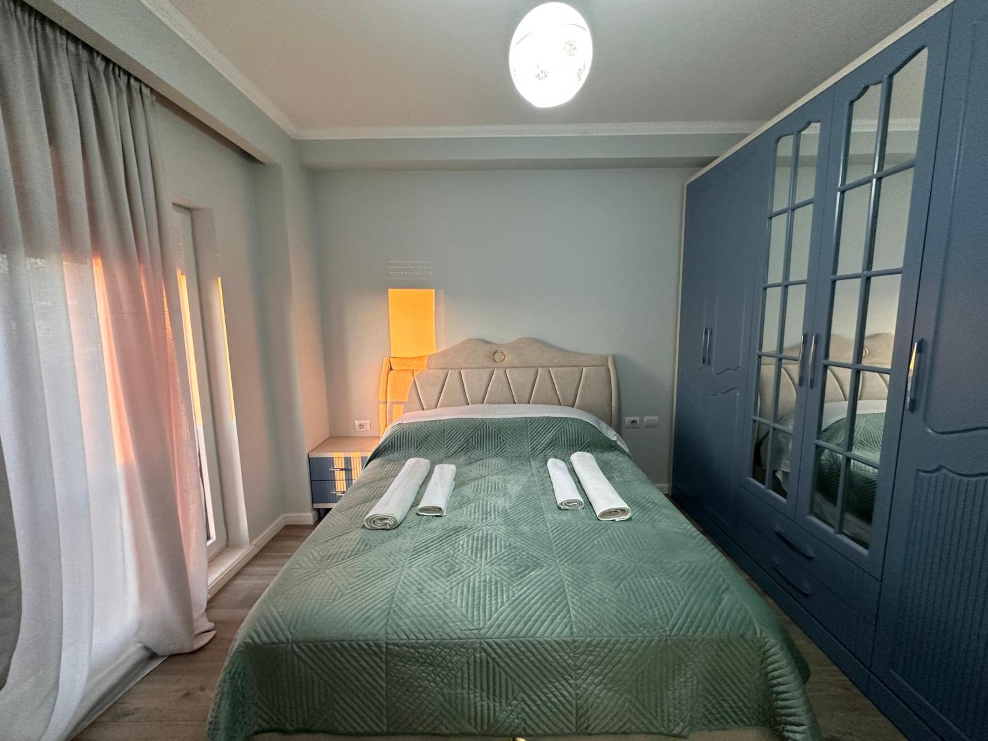 Spacious 2-Bedroom Apartment Near Center Tirana Exterior foto